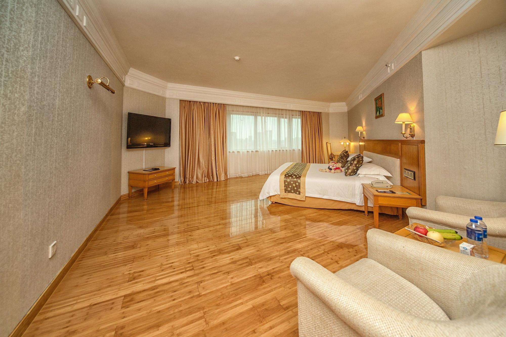 Hotel Silverland Dongguan  Bagian luar foto