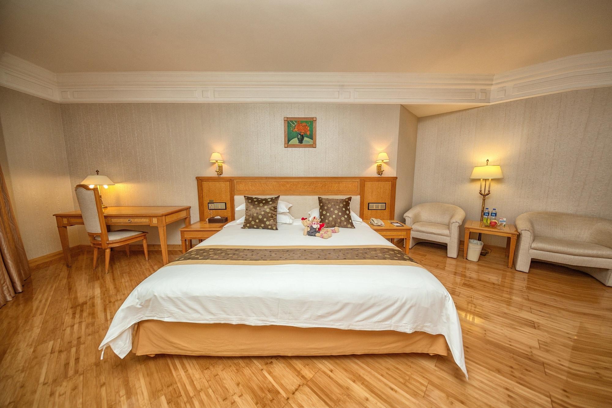 Hotel Silverland Dongguan  Bagian luar foto