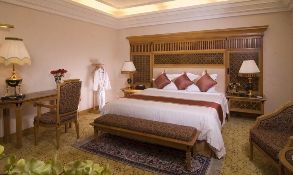 Hotel Silverland Dongguan  Bagian luar foto