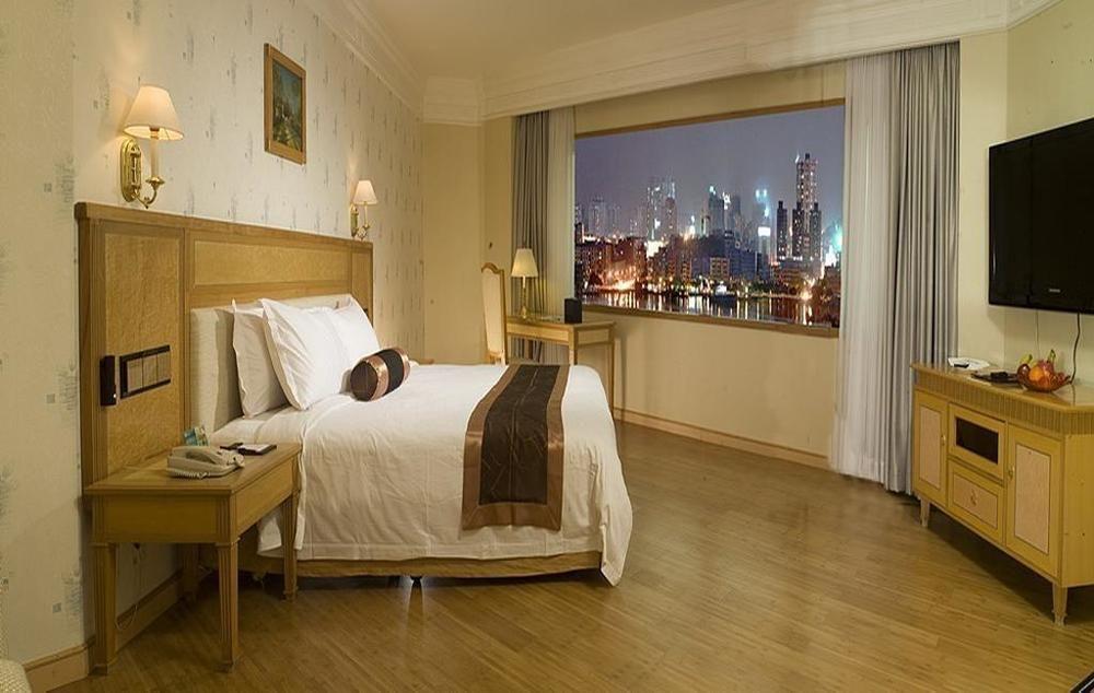 Hotel Silverland Dongguan  Bagian luar foto