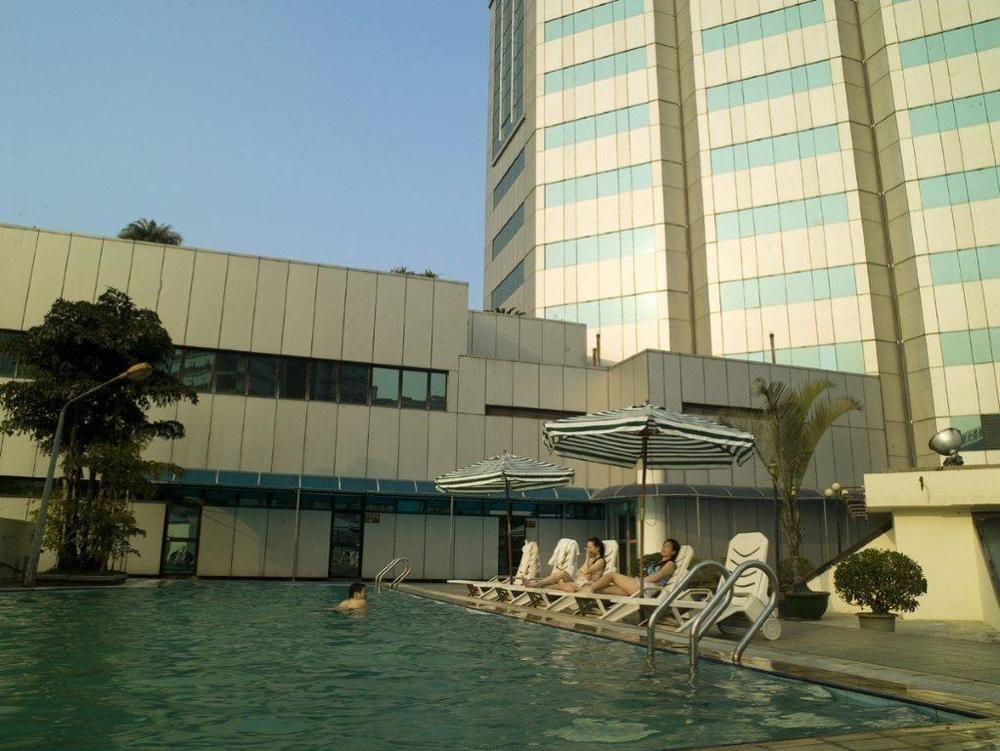 Hotel Silverland Dongguan  Bagian luar foto