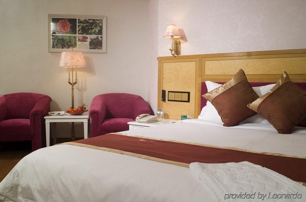Hotel Silverland Dongguan  Bagian luar foto